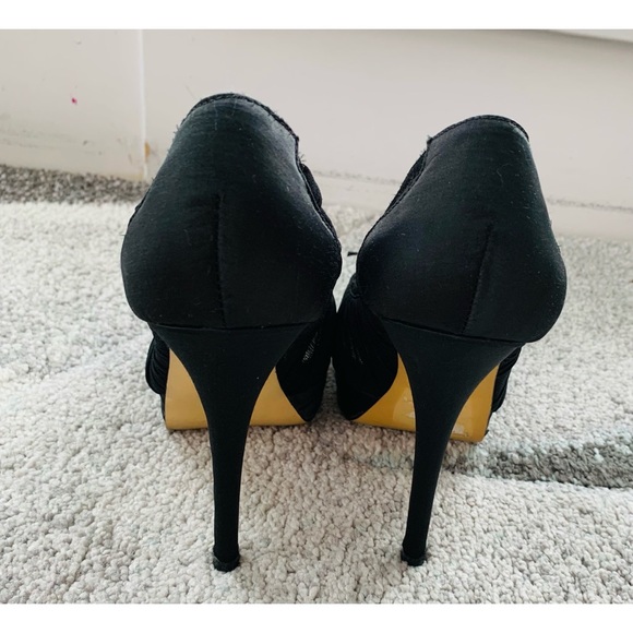 Le Chateau black heels - Picture 3 of 4